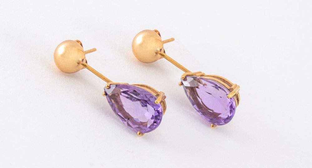 18K GOLD AMETHYST STUDS & JACKETS EARRINGS 2 FOR 1: 18K AMETHYST CONVERTIBLE EARRINGS: Custom, never worn 18K yellow gold 8.00 mm half ball stud earrings with pear shaped amethyst earring jackets. Amethyst weight approx. 10.00 Ct., rated VVS in clarity