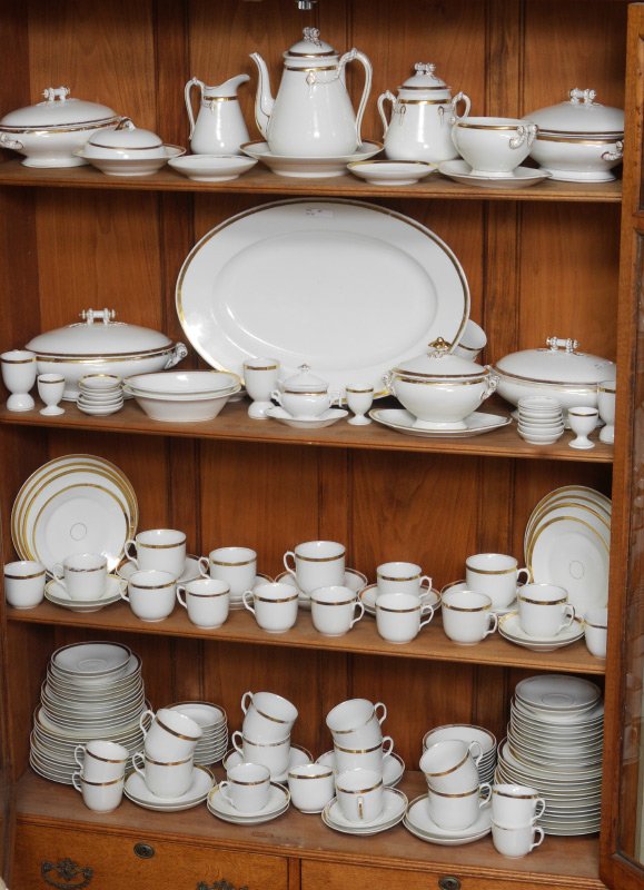 169 PIECE HAVILAND LIMOGES CHINA SET: 169 PIECE HAVILAND LIMOGES CHINA SET: Approx. 169 pieces total from Haviland & Co., circa 1876-1880 with classic gold band on white, to include 3 plates (9 1/2"), 12 plates (9"), 12 plates (8 1/4"), 1