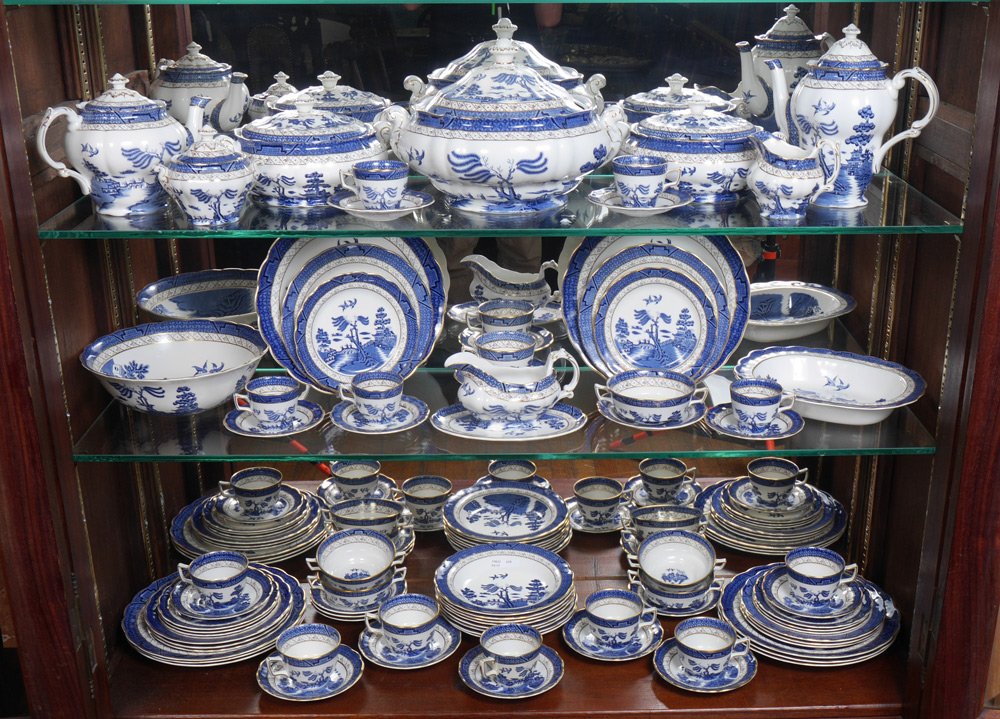 ROYAL DOULTON REAL OLD WILLOW CHINA 78 PC: ROYAL DOULTON BOOTHS REAL OLD WILLOW CHINA: Approx. 78 pieces to include 8 dinner plates (10 1/2"), 8 salad plates, 8 bread plates, 8 soup bowls. 5 cream soups with saucers, 8 cups and saucers, 5 demi