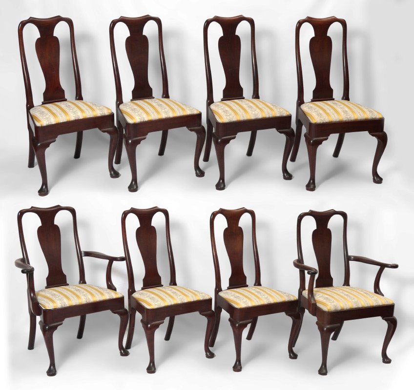 8 MAHOGANY KITTINGER QUEEN ANNE STYLE CHAIRS: 8 MAHOGANY KITTINGER QUEEN ANNE STYLE CHAIRS: 2 arm, 6 side chairs. Kittinger label under skirt. Striped and patterned upholstery.