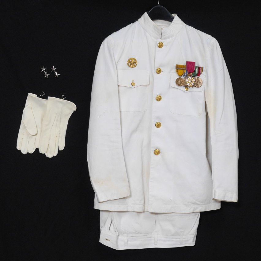 REAR ADMIRAL JOHN ELMER DACEY DRESS UNIFORM (1 of 7)