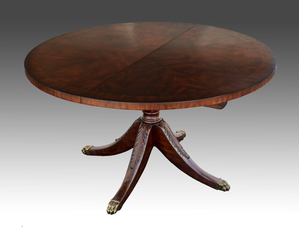 MAITLAND SMITH MAHOGANY BANDED DINING TABLE (1 of 5)
