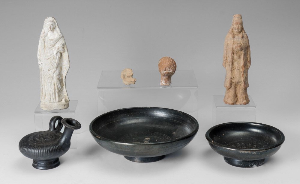 7 PIECE POTTERY ANTIQUITIES COLLECTION (1 of 7)