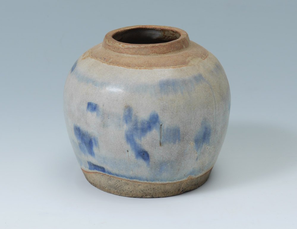 SMALL CHINESE BLUE & WHITE GINGER JAR (1 of 5)
