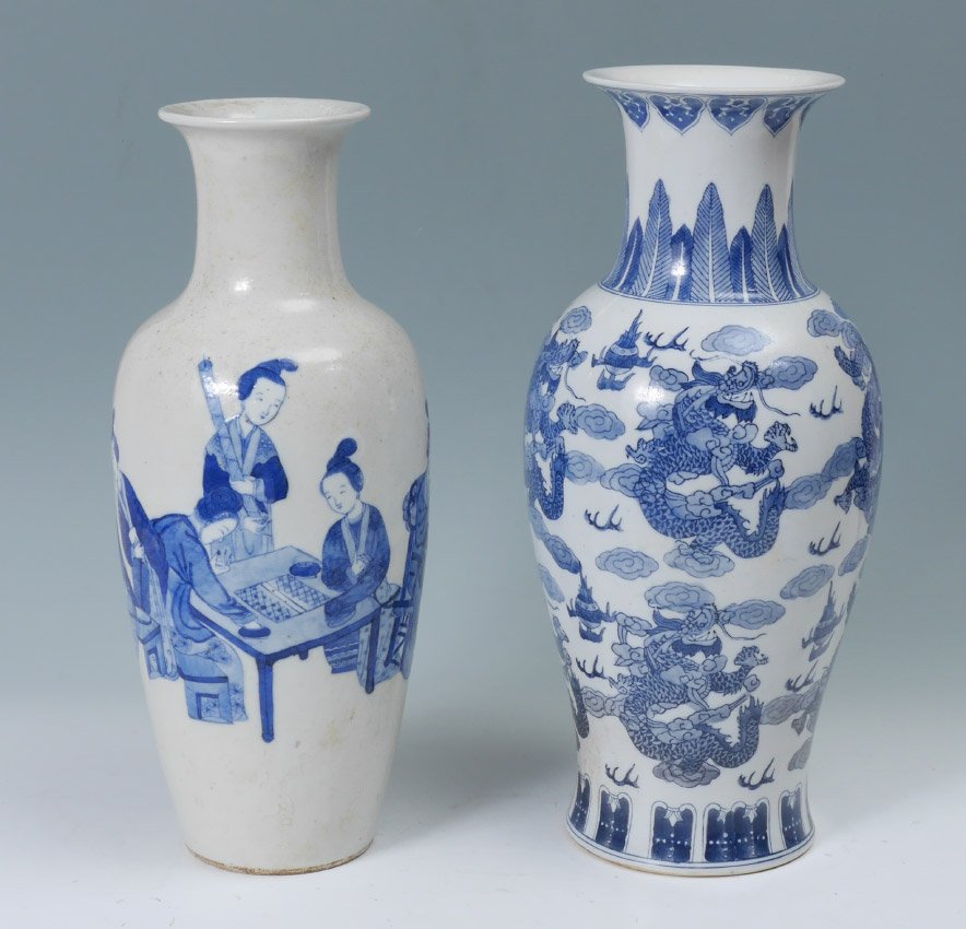 2 CHINESE BLUE & WHITE DECORATED VASES (1 of 6)