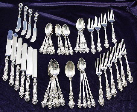 46 PC MEADOW ROSE STERLING FLATWARE BY WALLACE: ''MEADOW ROSE'' STERLING FLATWARE BY WALLACE SILVERSMITHS: 46 pieces to include 6 dinner knives (8 3/4''l), 6 dinner forks (7 1/8''), 4 salad forks, 12 teaspoons (5''), 4 teaspoons (6''), 6 tablespoon