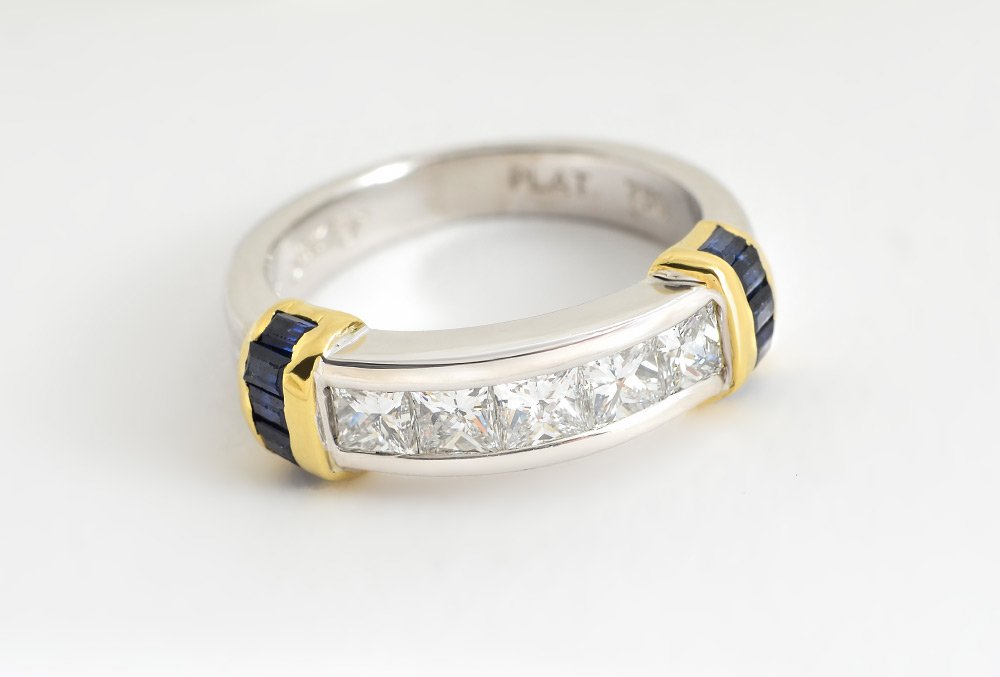 SCOTT KAY PLATINUM DIAMOND & SAPPHIRE BAND RING SZ 4: SCOTT KAY PLATINUM DIAMOND AND SAPPHIRE BAND / RING: Designer ring with 5 square Princess cut, channel set diamonds totaling approx. 1.00 Ct., averaging VS in clarity and G-H color. 10 baguette sapphi