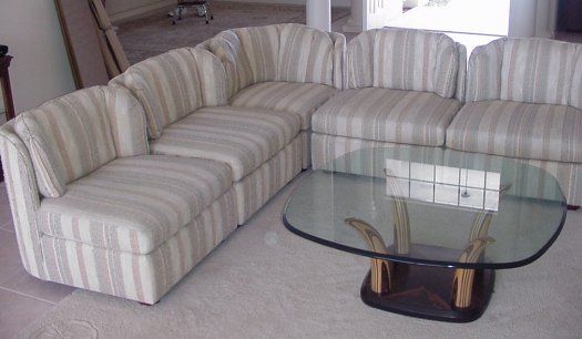 1320: HENREDON FOLIO 500 SECTIONAL SOFA