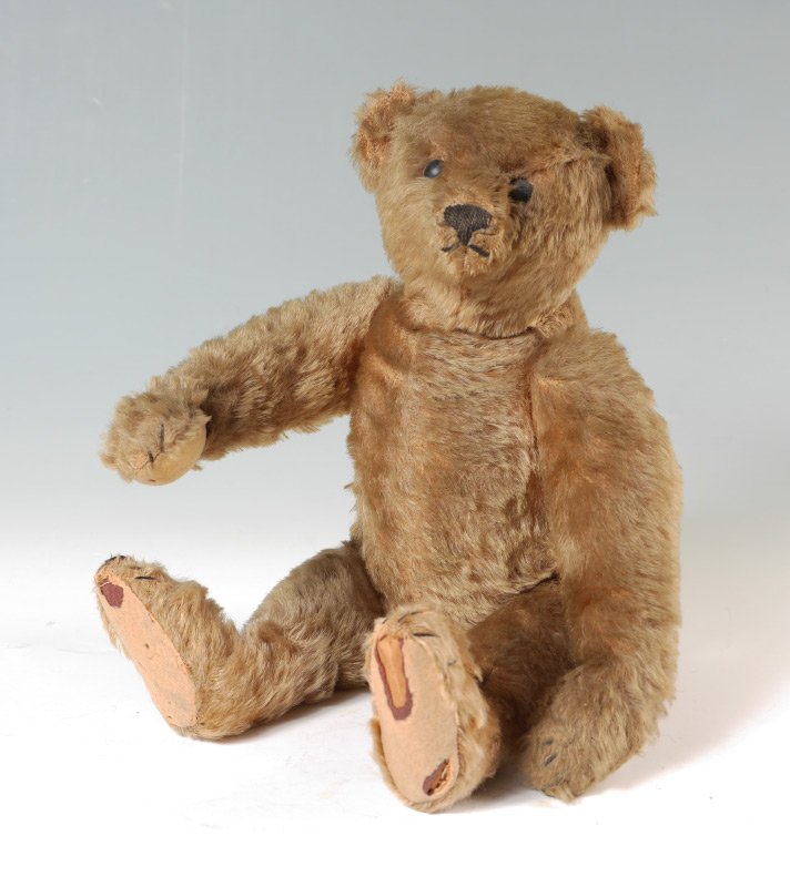16" 1904/1905 STEIFF MOHAIR BEAR: EARLY STEIFF MOHAIR BEAR: 16" tall bear, jointed at the neck, arms and legs, black button eyes, blank iron button in his ear. Ca. 1904/1905.