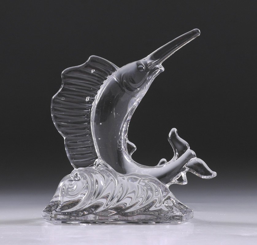 RARE DUNCAN GLASS CO CRYSTAL PALL MALL SAIL FISH: RARE DUNCAN GLASS CO PALL MALL CRYSTAL SAIL FISH: 5" h. x 4 1/4" x 1 3/4".