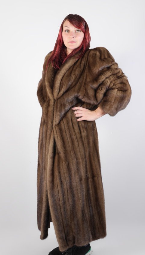 FULL LENGTH MINK COAT WITH DOLMAN SLEEVES: FULL LENGTH MINK COAT WITH DOLMAN SLEEVES: Lovely full length mink has generous dolman sleeves, 3 hook closure and an inside fabric belt. Approximate measures are 27" from shoulder to hem, 15" from sh