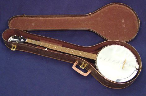 KAY 5 STRING BANJO in case: KAY 5 STRING BANJO in case