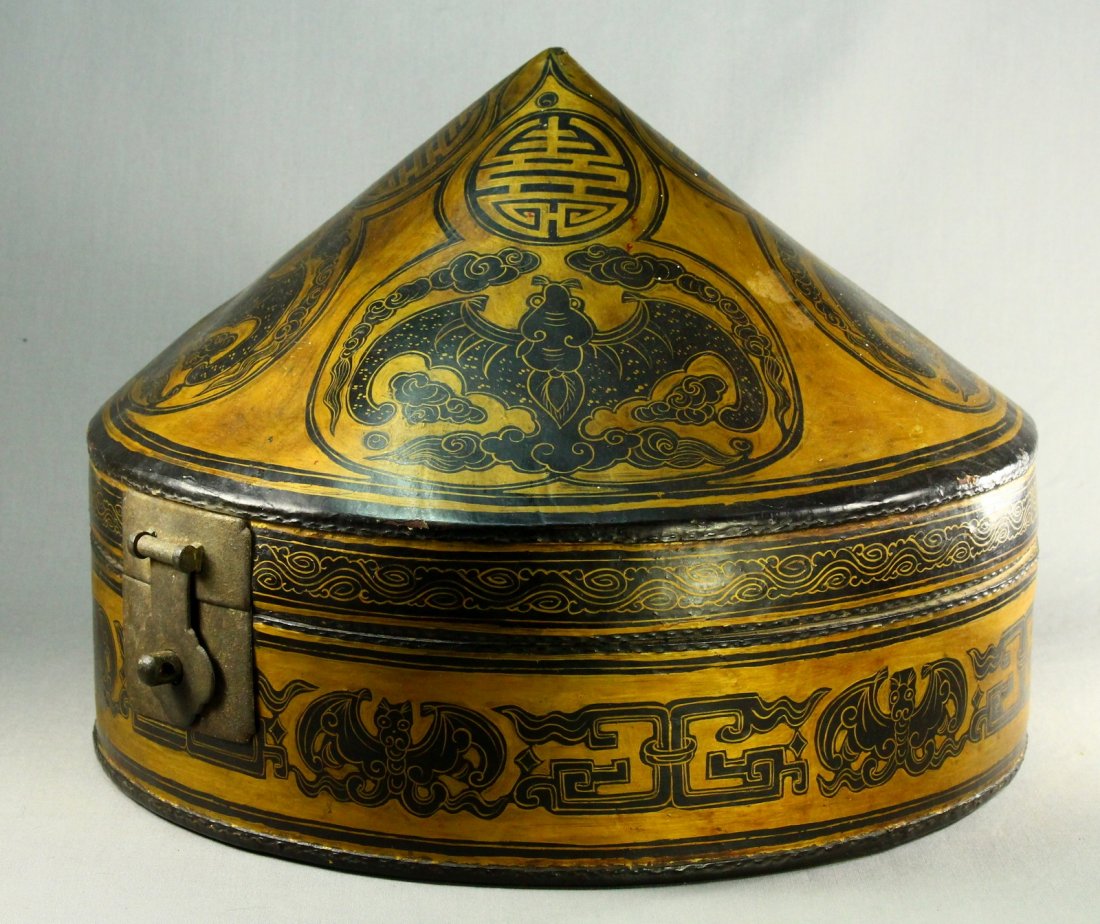 Meiji 1868-1912 Japan Lacquered Leather Hat/Helmet Box (1 of 18)