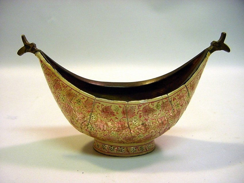 Qajar Persian Boat-Shaped KASHKUL Bowl - Pink: Kashkuls were containers or bowls made of metal and/or coconut or papier-mache lacquer that were used by Dervish beggars for generations - to collect alms. They can be round, or in other cases - boat