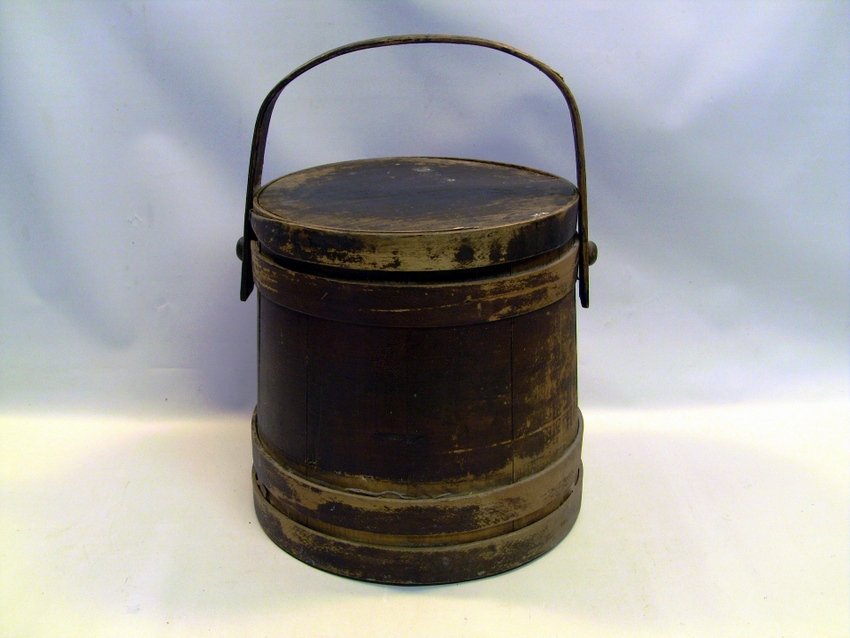 Antique New England Treen Ware Firkin: Made in a traditional manner from curved strips of wood. Lid and curved handle. The lid is marked only with an "H" up top. New England. Circa mid/late 1800's. Retains original paint. Measurements: App