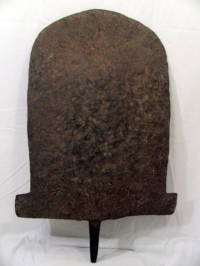 Antique Iron AFO, Nigeria Hoe Shield Currency: Shield or Hoe Currency. Hand hammered iron in a primitive manner. Characteristic shape. Used as money or a form of currency in the Afo cultures of Northern Nigeria. Circa 1700's/1800's. Measurements: