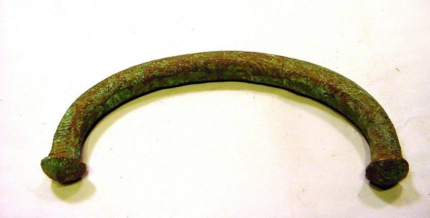 Chased West African KING MANILA Trade Currency: Copper alloy bracelet or Manilla. Such Manilas were used between the 15th to early 20th century as a form of currency in the region. Dates back to the 1800's. They vary in size, and King Manillas are 