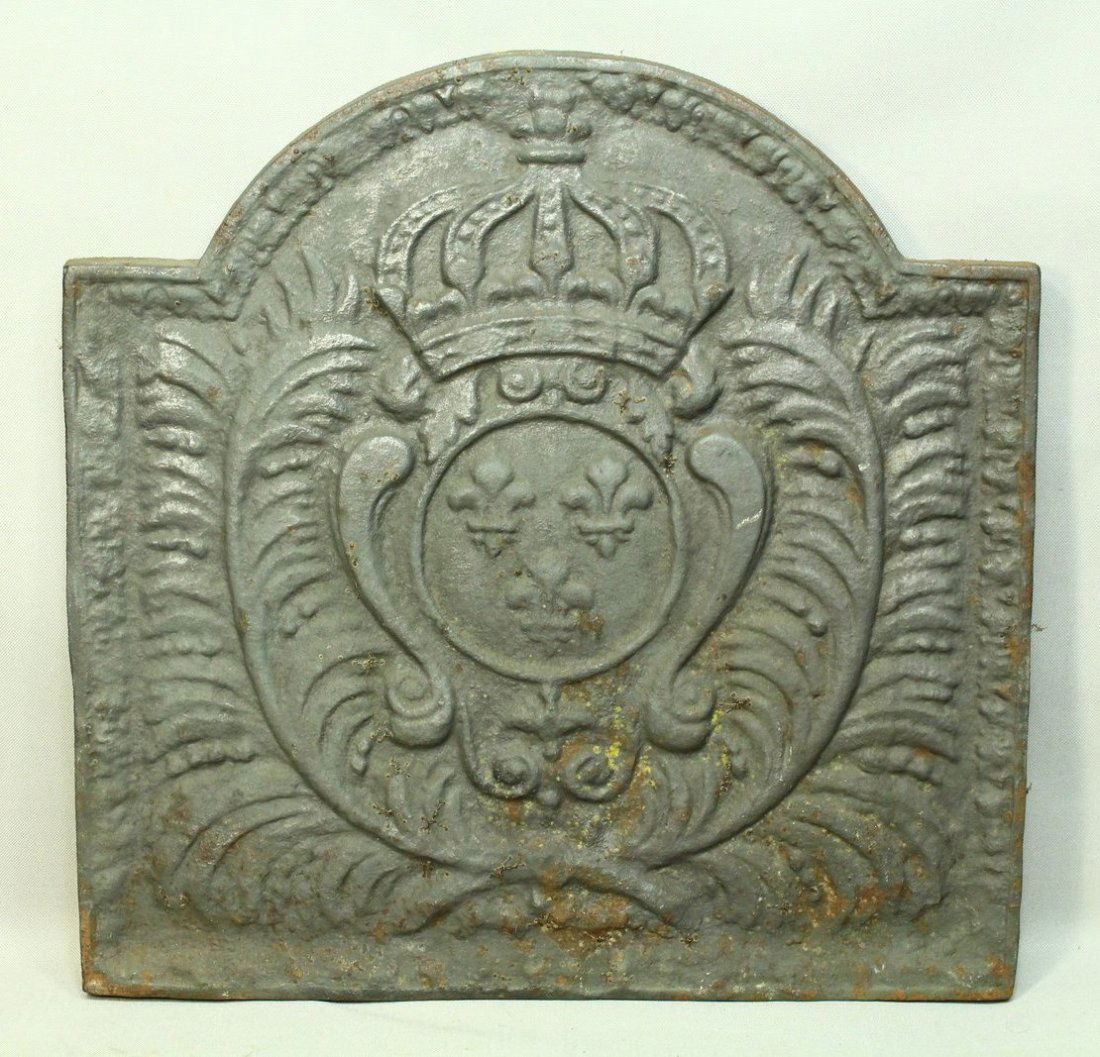 c.1515-1578 French Royal Arms Cast Iron Fireplace Plate (1 of 8)