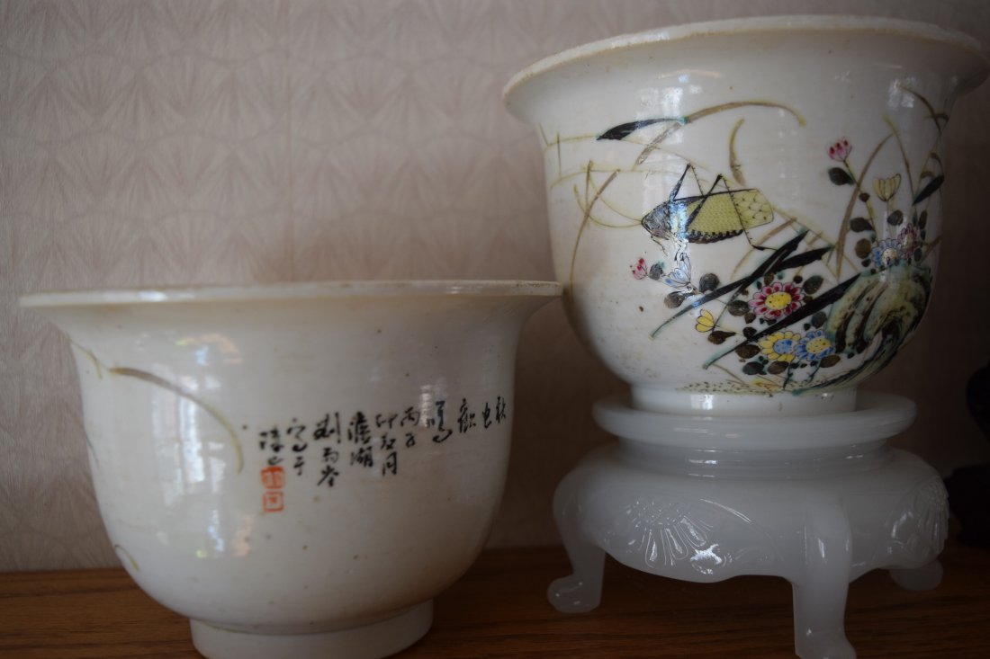 chinese republic famous maker a pair of flower pots (1 of 2)