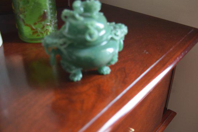 Chinese jade vessel (1 of 4)