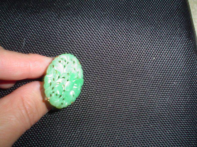 Chinese ring, large jadeite, 14K, 9.6 grams (1 of 3)