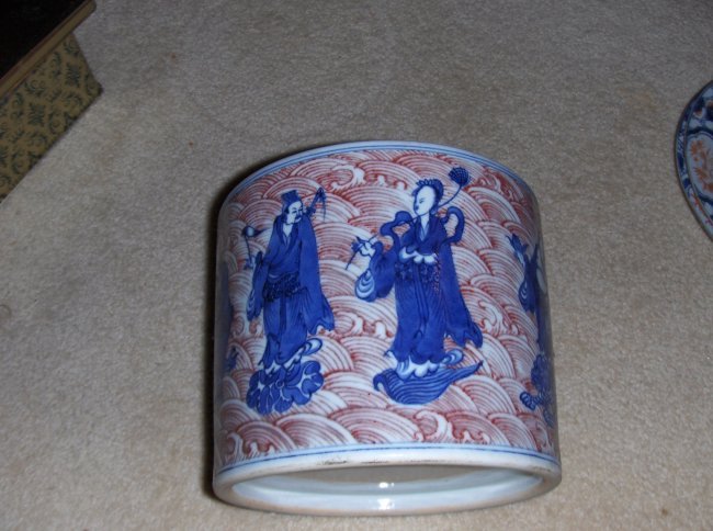 Chinese blue and copper red pot, qing dynasty: A chinese blue and red pen pot. possible qing dynasty,xianfen period. nice drawing. 7+ inches tall. 6.75 inches tall.