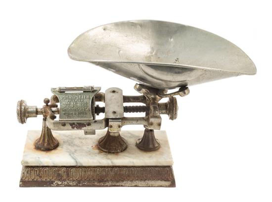 * An American Chromed Metal Balance Scale Height 12 (1 of 1)