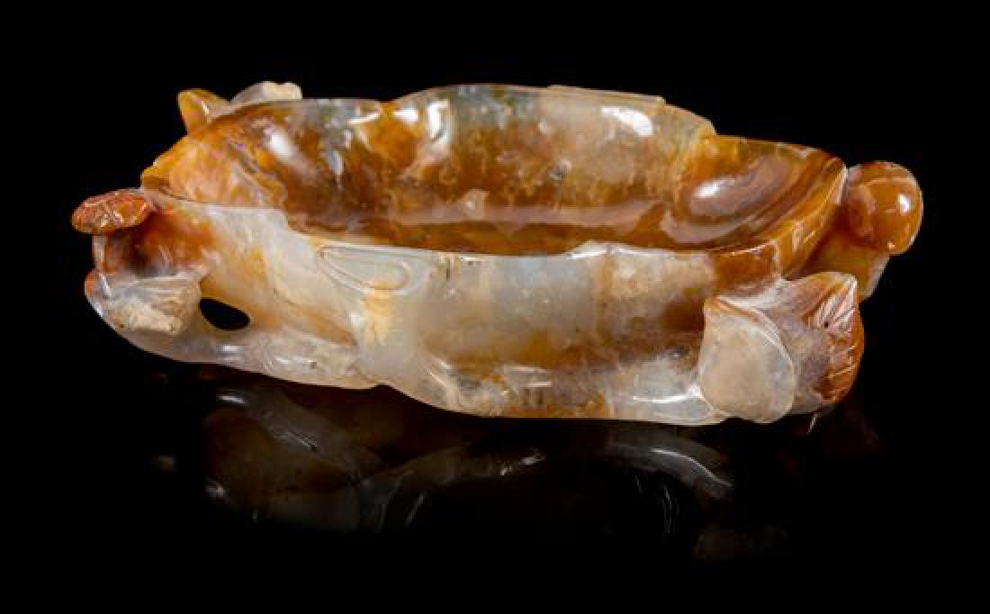 A Carved Agate Brush Washer (1 of 2)