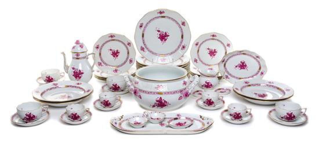 A HerendPorcelain Dinner Service Diameter of dinner (1 of 1)