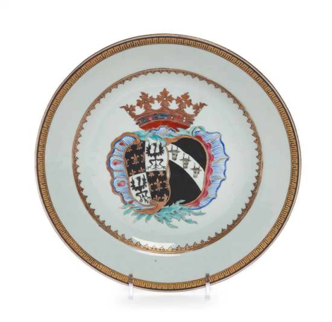 A Chinese Export Armorial Plate Diameter 9 inches. (1 of 1)