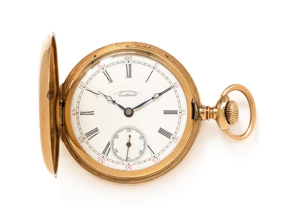 A 14 Karat Yellow Hunter Case Pocket Watch, Waltham (1 of 3)