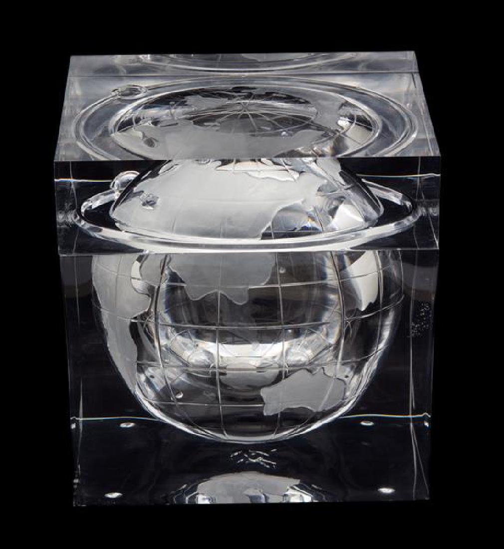 A Lucite World in a Cube-Form Ice Bucket Height 7 (1 of 1)