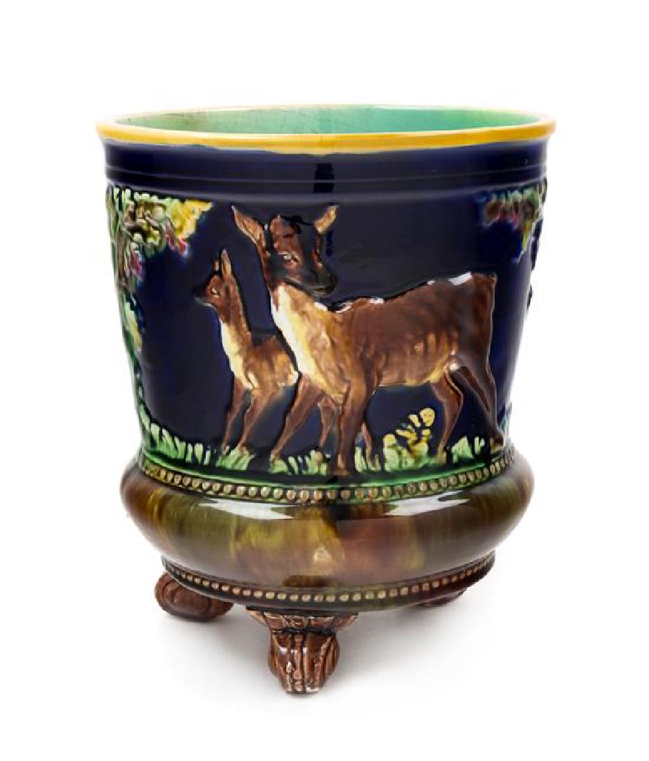 An English Majolica Jardiniere Height 9 7/8 inches. (1 of 1)