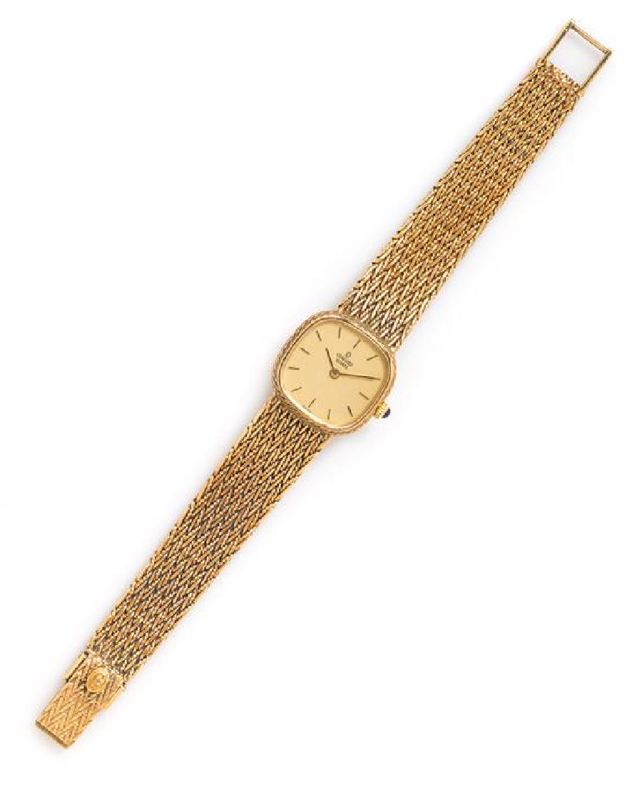 A 14 Karat Yellow Gold Wristwatch, Concord, 26.69 dwts.: A 14 Karat Yellow Gold Wristwatch, Concord, 20.00 x 20.00 mm case dimensions, brushed gold dial signed CONCORD, gold pencil hands with black enamel, gold baton numerals, snap on case back, sapphire se