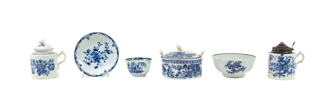 A Collection of Worcester Porcelain Articles Height of (1 of 2)