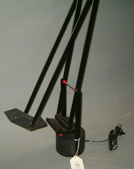 RICHARD SAPPER FOR ARTEMIDE TIZIO DESK LAMP: RICHARD SAPPER FOR ARTEMIDE TIZIO DESK LAMP