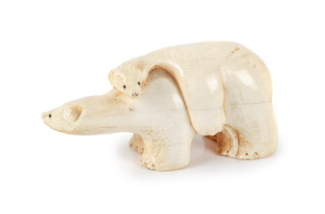Eskimo Carved Polar Bear Mother and Baby 1 x 2 3/4 (1 of 1)