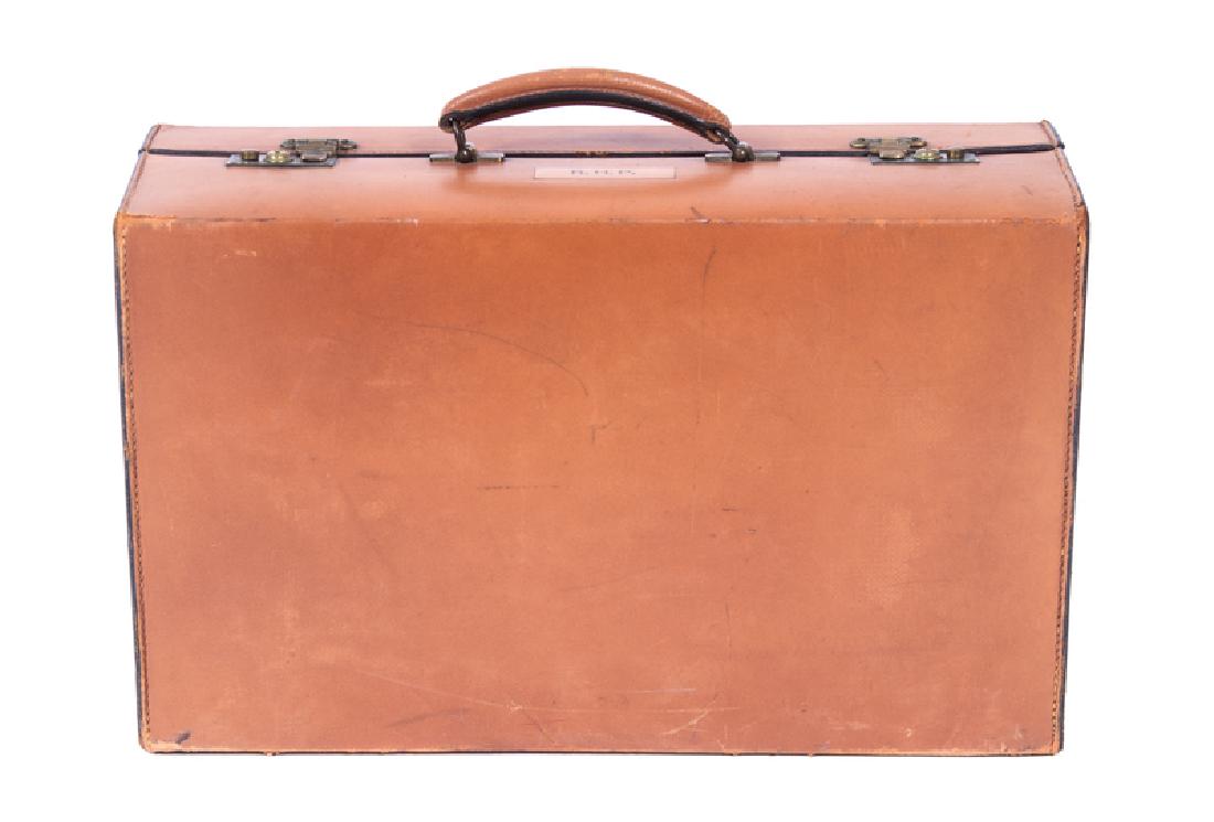 An English Leather Travel Case  (1 of 2)