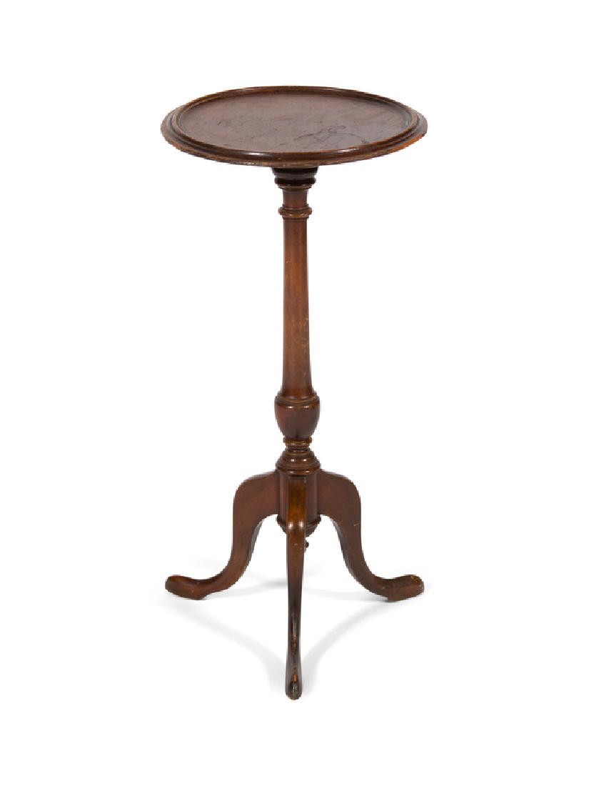 An American Mahogany Piecrust Top Tripod Candlestand (1 of 2)