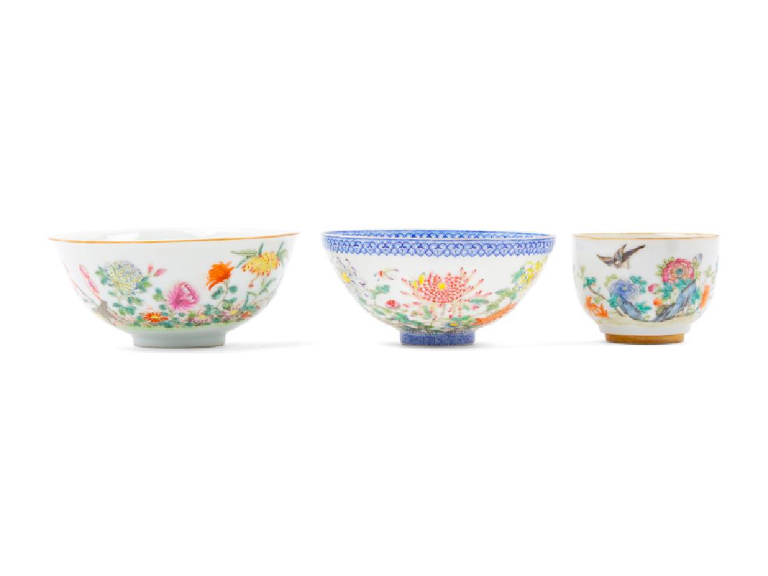 Three Chinese Porcelain Bowls 20TH CENTURY the first an (1 of 3)