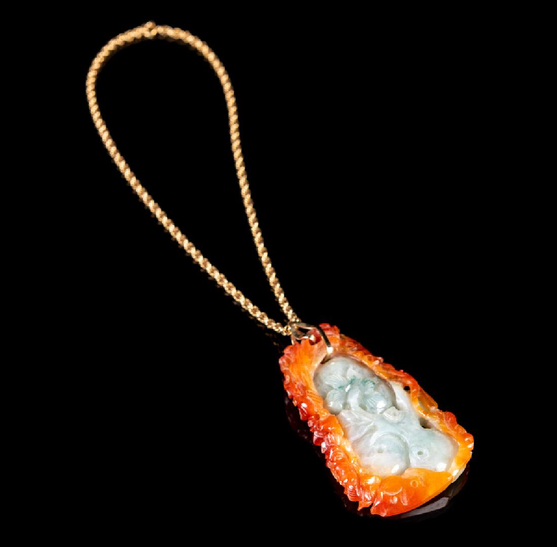 A Chinese 14K Yellow Gold and Jadeite Necklace 20TH (1 of 2)