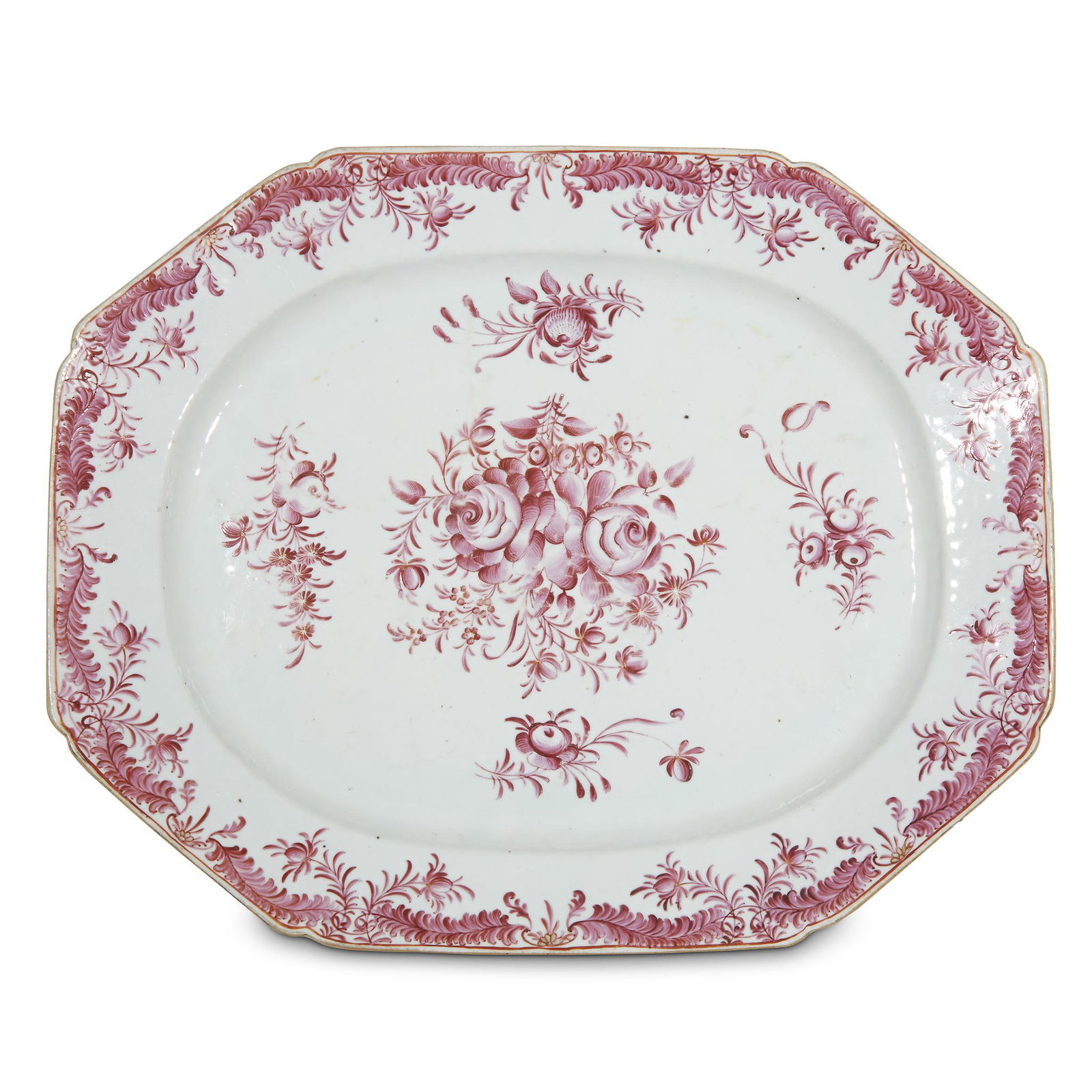 An octagonal puce-decorated Chinese export porcelain (1 of 2)