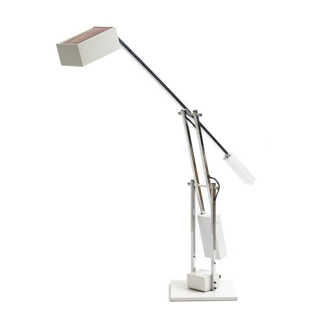 Robert Sonneman  Counterbalance Table Lamp Sonneman (1 of 2)