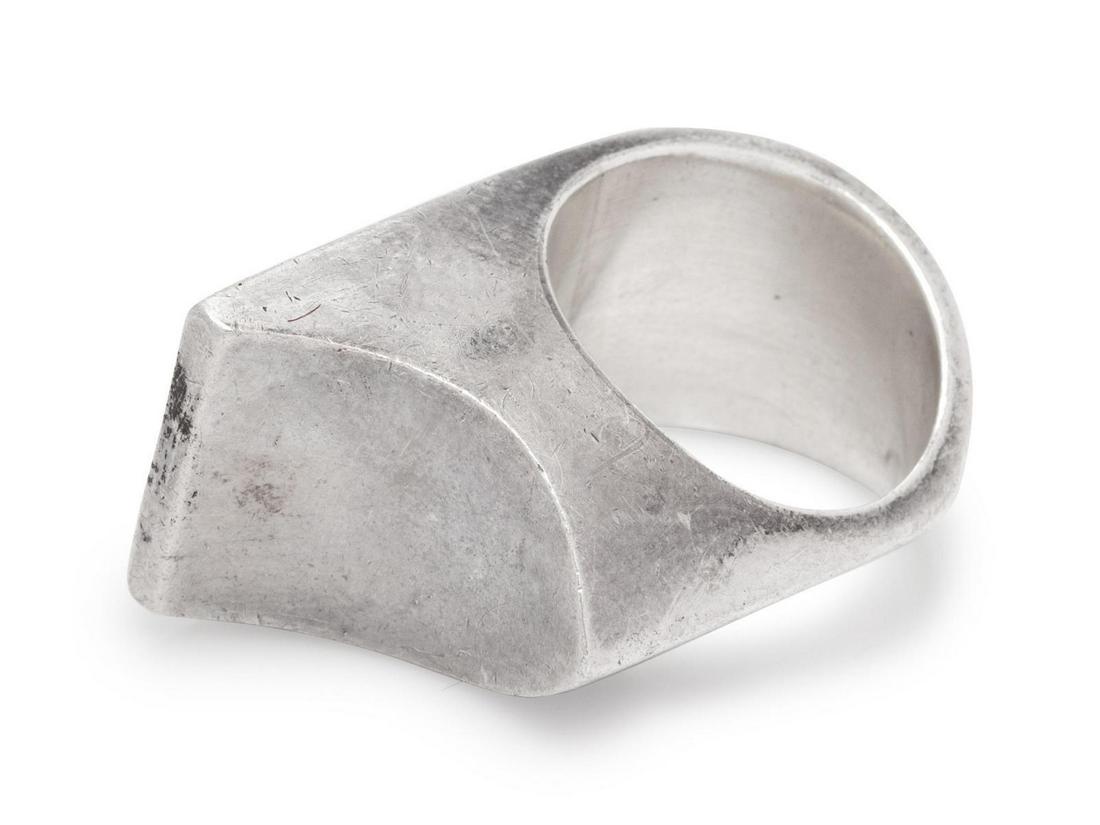 A Modernist Sterling Silver Ring, Arne Johansen,: A Modernist Sterling Silver Ring, Arne Johansen, in a sculptural design. Stamp: AJ 925 S DENMARK. 11.70 dwts. Provenance: