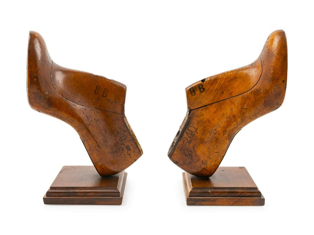 A Pair of Shoe Last Bookends (1 of 2)