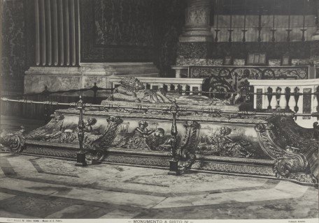 ALINARI BROTHERS and others. Late 19th century.: 19 albumen prints, approx. 557 x 424 mm or larger, mounted on heavy card (a few corners or edges bent or nicked, occasionally with small losses), printed labels in corners. Italian painting, Siena and