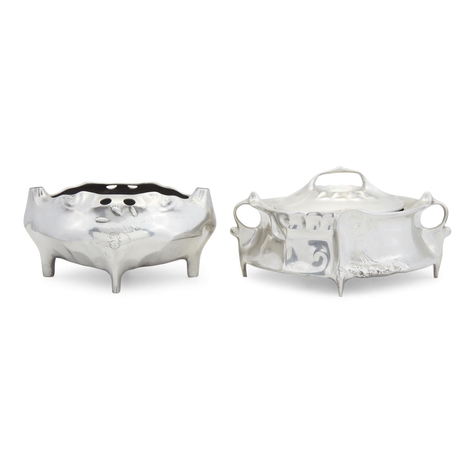 Kayserzinn (German, active 1862-1925), A Pewter Biscuit (1 of 1)