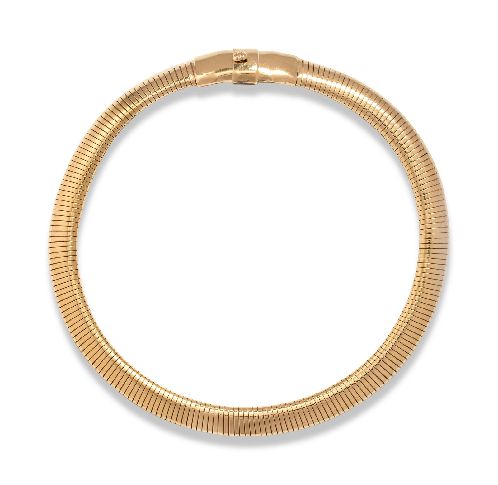 FORSTNER, YELLOW GOLD COLLAR NECKLACE: FORSTNER, YELLOW GOLD COLLAR NECKLACE Consisting of an omega chain measuring approximately 9.00 mm wide. Stamp: FORSTNER 14KT. 40.70 dwts. Property of an Estate, St. Louis Missouri