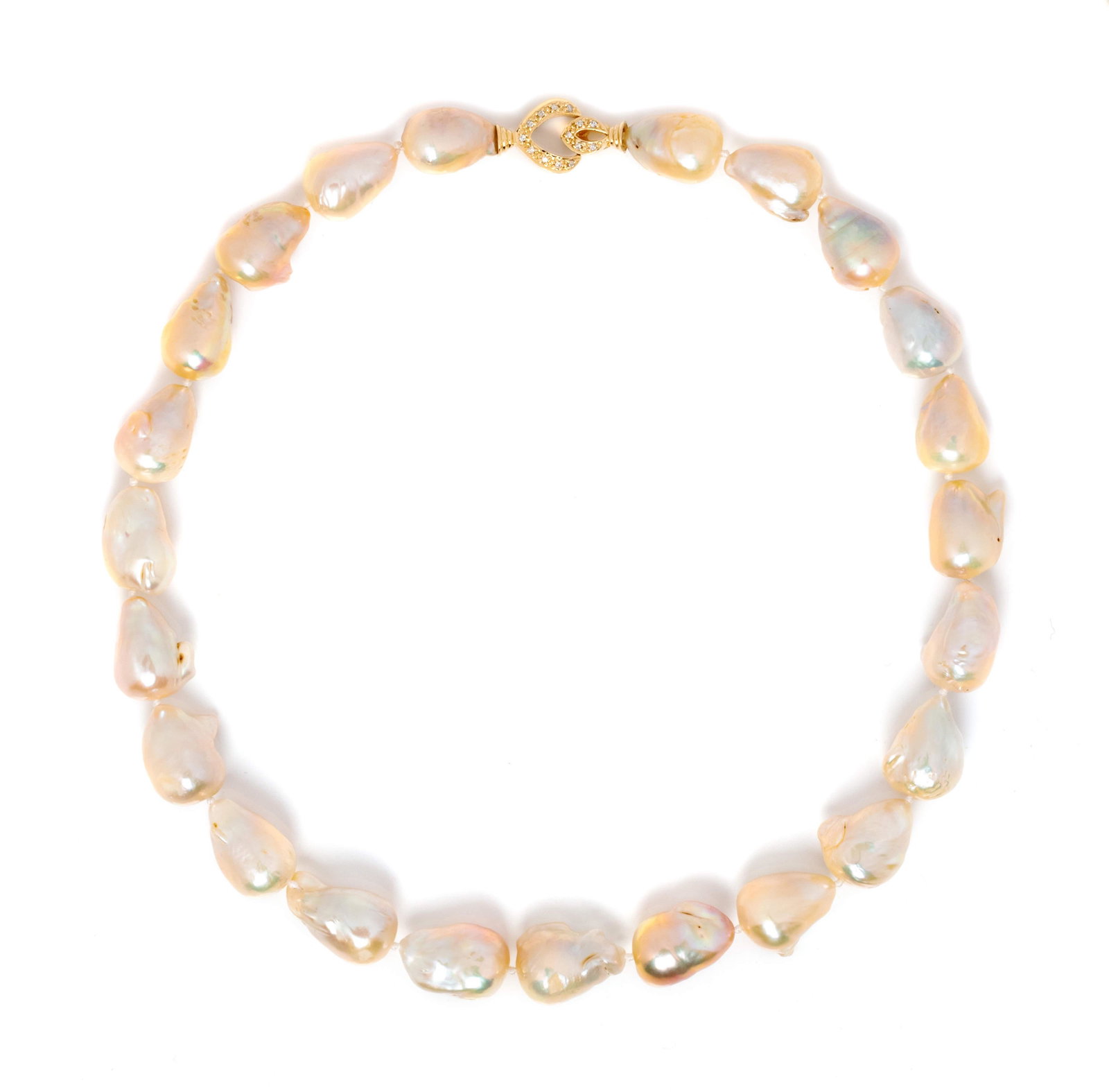 CULTURED BAROQUE PEARL AND DIAMOND NECKLACE: CULTURED BAROQUE PEARL AND DIAMOND NECKLACE Containing 23 Baroque pearls strung knotted with a yellow gold clasp containing 14 round brilliant cut diamonds weighing approximately 0.07 carat total. Sta