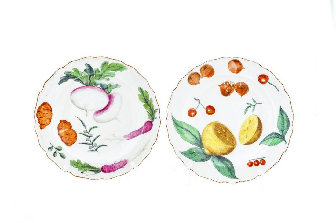 A Pair of Chelsea Porcelain Botanical Plates Diameter 8 (1 of 1)